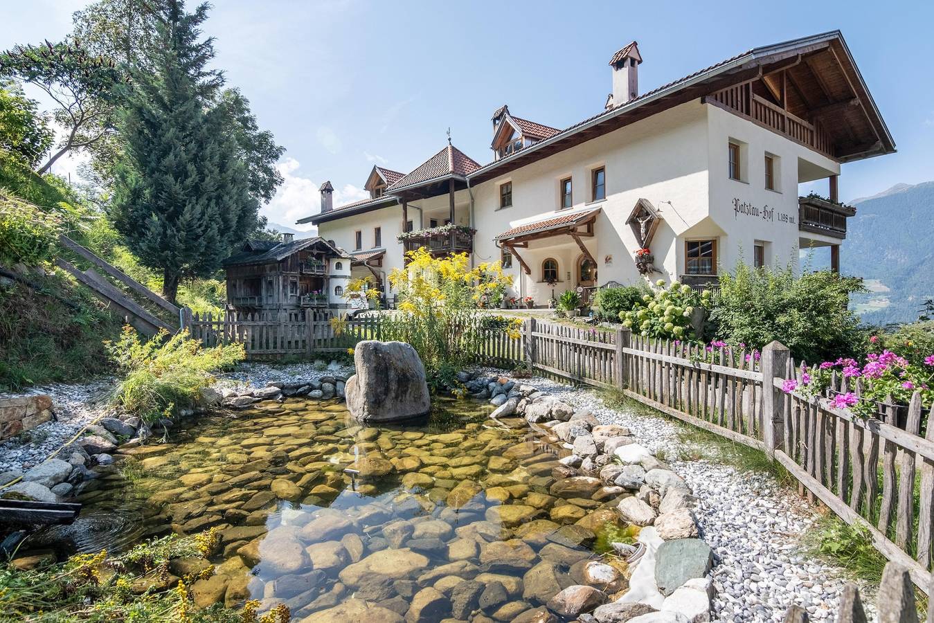 Ganze Wohnung, Ferienwohnung 'Patztauhof Tschavalatsch' mit Bergblick, Gemeinschaftsgarten und Wlan in Schluderns, Saldurkamm
