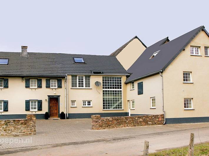 Ferienhaus für 28 Personen, mit Terrasse und Balkon/Terrasse sowie Whirlpool und Sauna