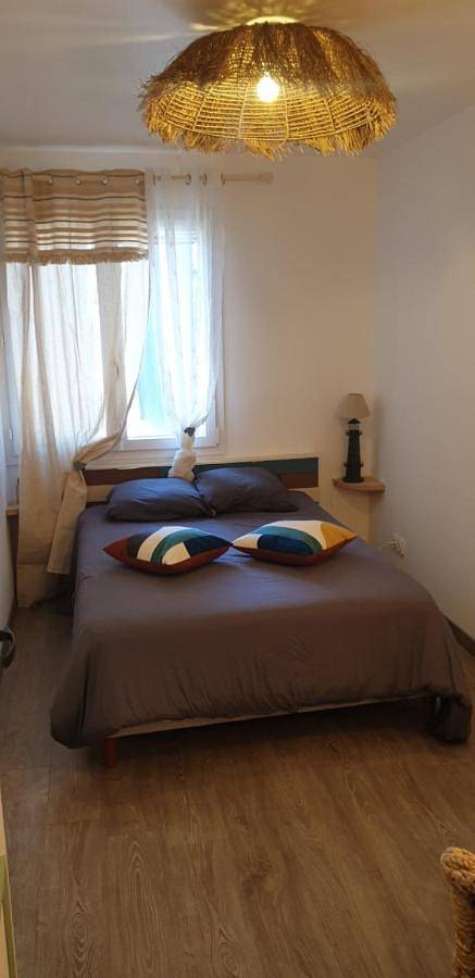 Appartement de vacances pour 2 personnes, avec piscine ainsi que vue et jardin