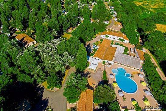 Location de vacances pour 6 personnes, avec jacuzzi ainsi que terrasse et piscine à Angles - 4