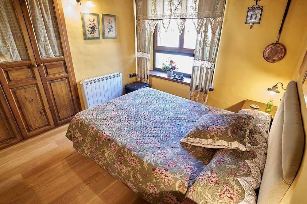 Apartamento entero, 3A Bonito apart. jardin en Vilac 10km Baqueira in viella e mijaran, Pirineo Catalan