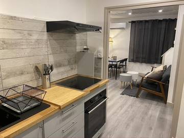 Gîte pour 6 personnes, avec vue et terrasse à Montchanin