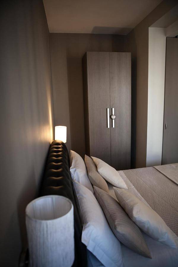 Double Room with Private Bathroom in Bitetto, Provincia di Bari