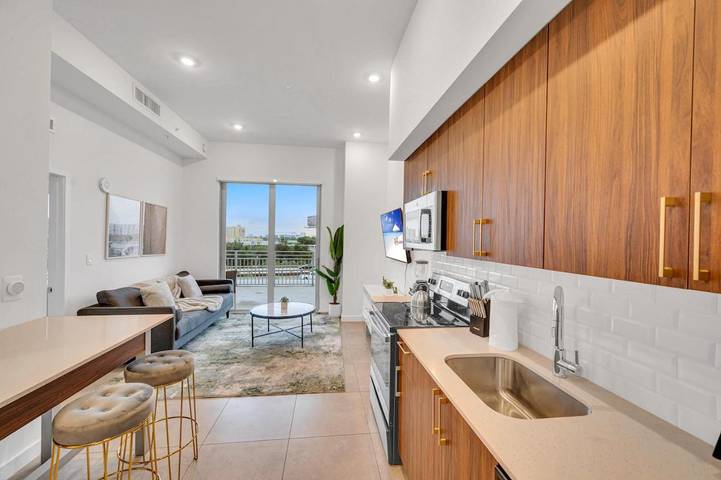 Loft voor 3 personen, with tuin and sauna as well as zwembad and whirlpool, met huisdier in Miami