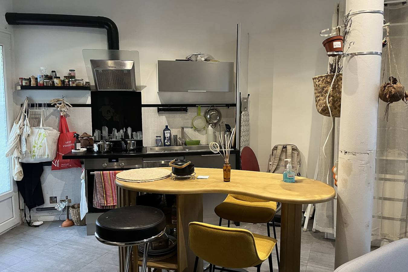 Studio entier, Appartement calme  aux portes de Paris in Montreuil, Seine-Saint-Denis