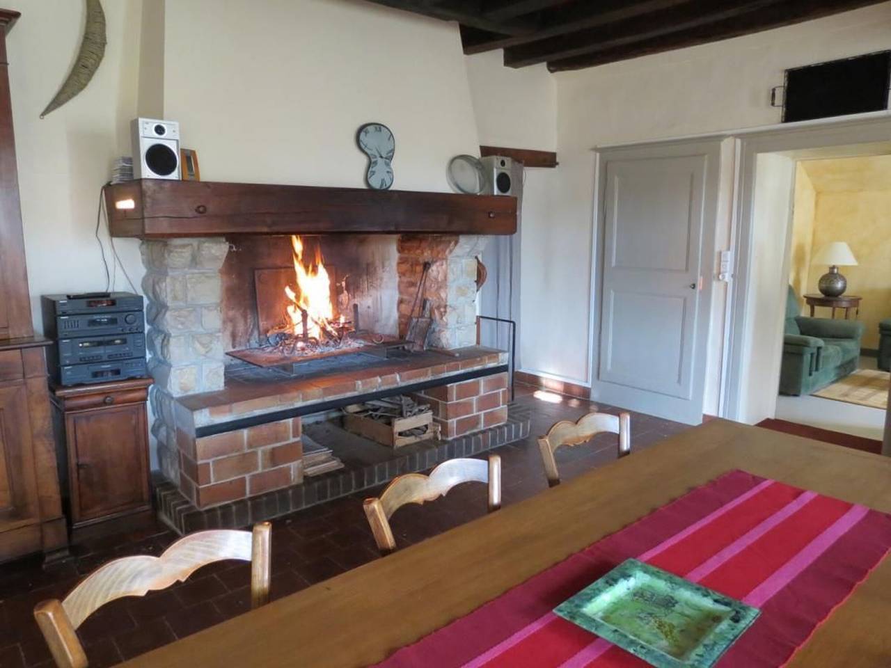 Familienferienhaus in Burgund, nahe Weinberge, 3 Schlafzimmer, Kamin in Vézannes, Region Avallon