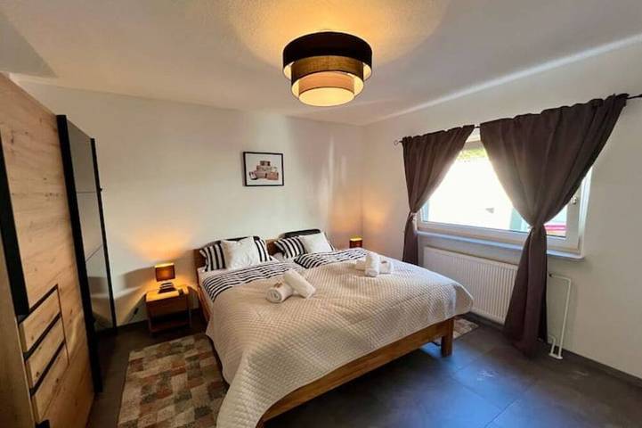 Ferienhaus für 6 Personen, mit Whirlpool und Garten sowie Terrasse in Koblenz - 2