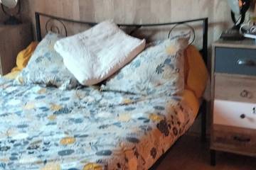 Cottage pour 8 personnes, avec jardin à Teloché