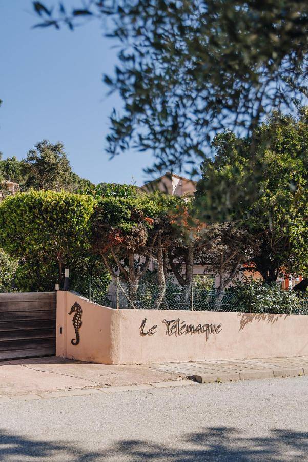 Location de vacances pour 6 personnes, avec bassin pour enfant et jacuzzi ainsi que piscine et jardin dans Tarco - 4