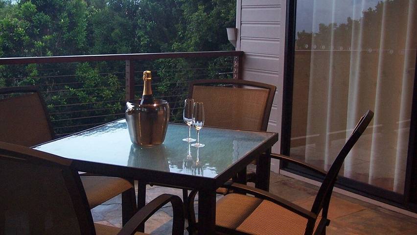Log cabin for 4 people, with terrace and garden in Gold Coast