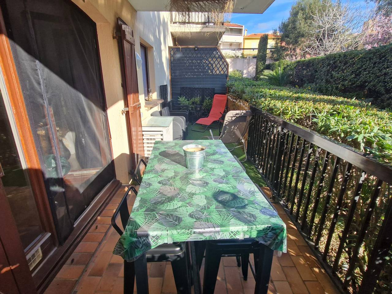 Ganze Wohnung, 2-Zimmer-Wohnung mit Klimaanlage, Terrasse und Parkplatz in Ste Maxime in Sainte-Maxime, Draguignan Region