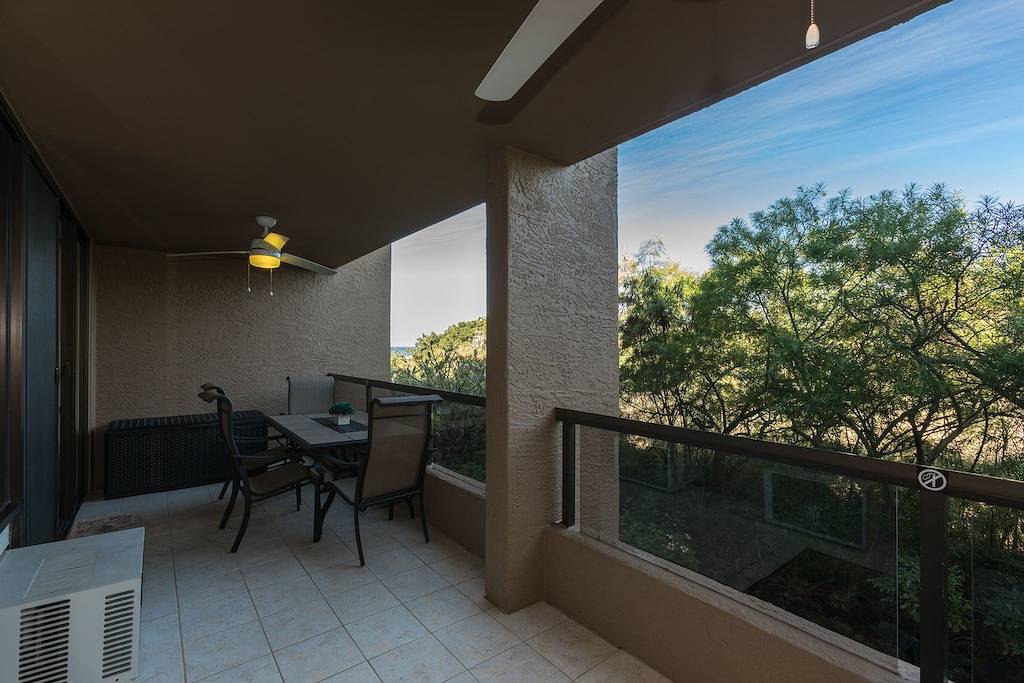 Ganze Wohnung, Kona Pacific D526. Kostenlose Klimaanlage und Wlan! Zu Fuß in die Stadt in Kailua-Kona, South Kona