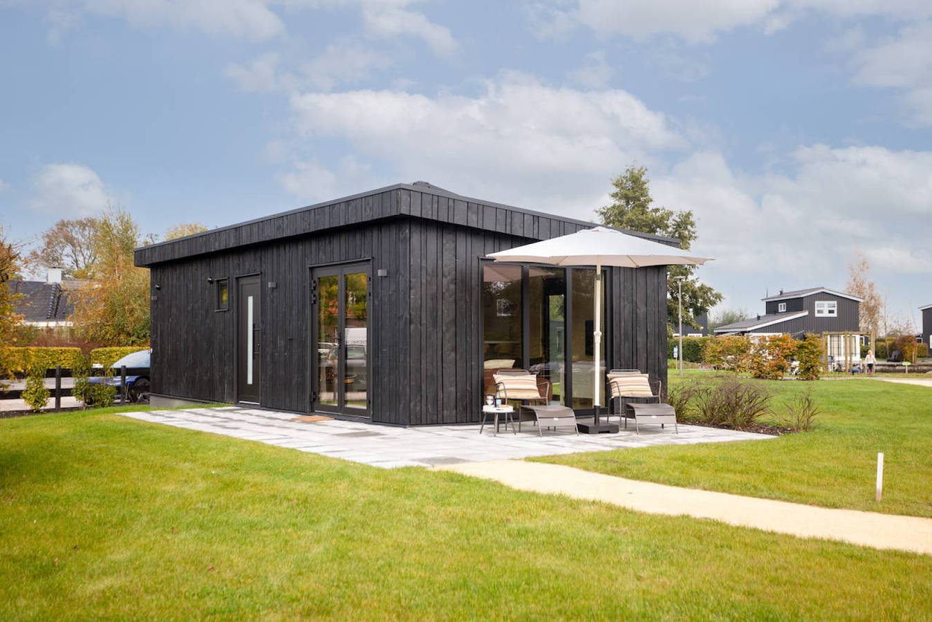 Komfortables chalet für 2 Personen mit Sauna und Airco im Park am offenen friesischen Meer in Friesland