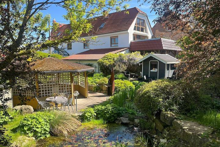 Ferienwohnung für 10 Personen, mit Balkon und Garten sowie Pool und Sauna in Seelitz