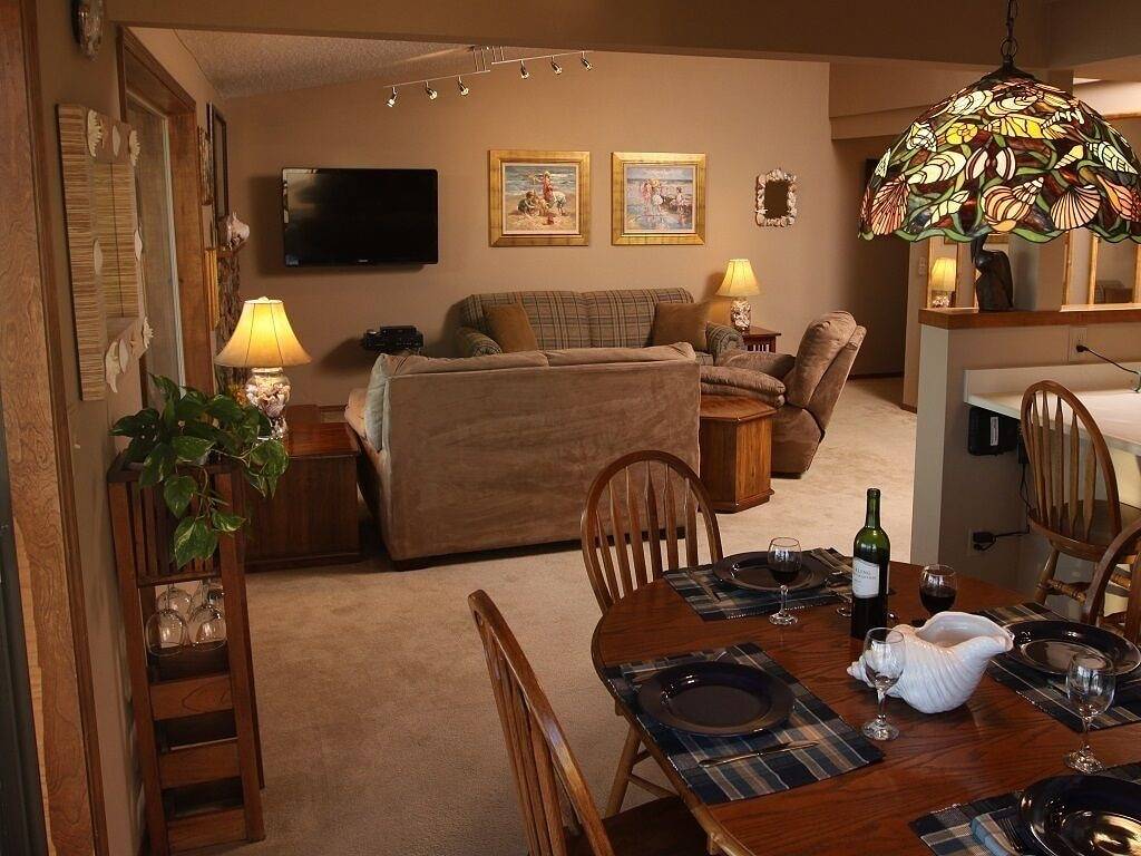 Ganze Wohnung, Luxuriöse Eigentumswohnung am Meer mit spektakulärem Blick, Zugang zum Privatstrand, Tag zur freien Verfügung! in Brookings, Curry County