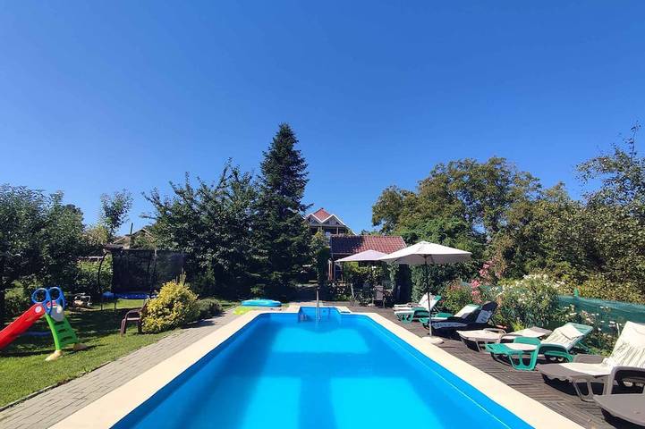 Ferienwohnung für 6 Personen, mit Garten und Pool - 1