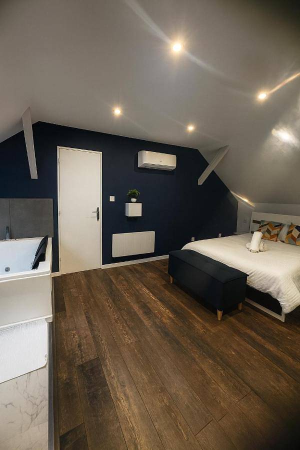 Appartement de vacances pour 7 personnes, avec Jacuzzi et Terrasse ainsi que Jardin et Vue