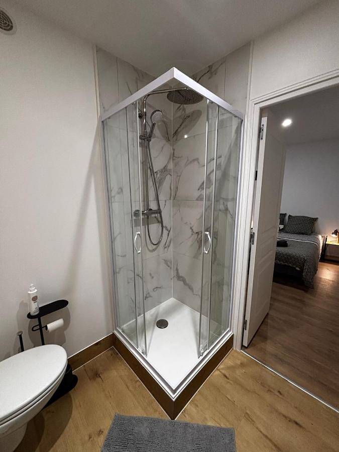 Gîte pour 2 personnes, avec terrasse, animaux acceptés à Château-du-Loir - 3