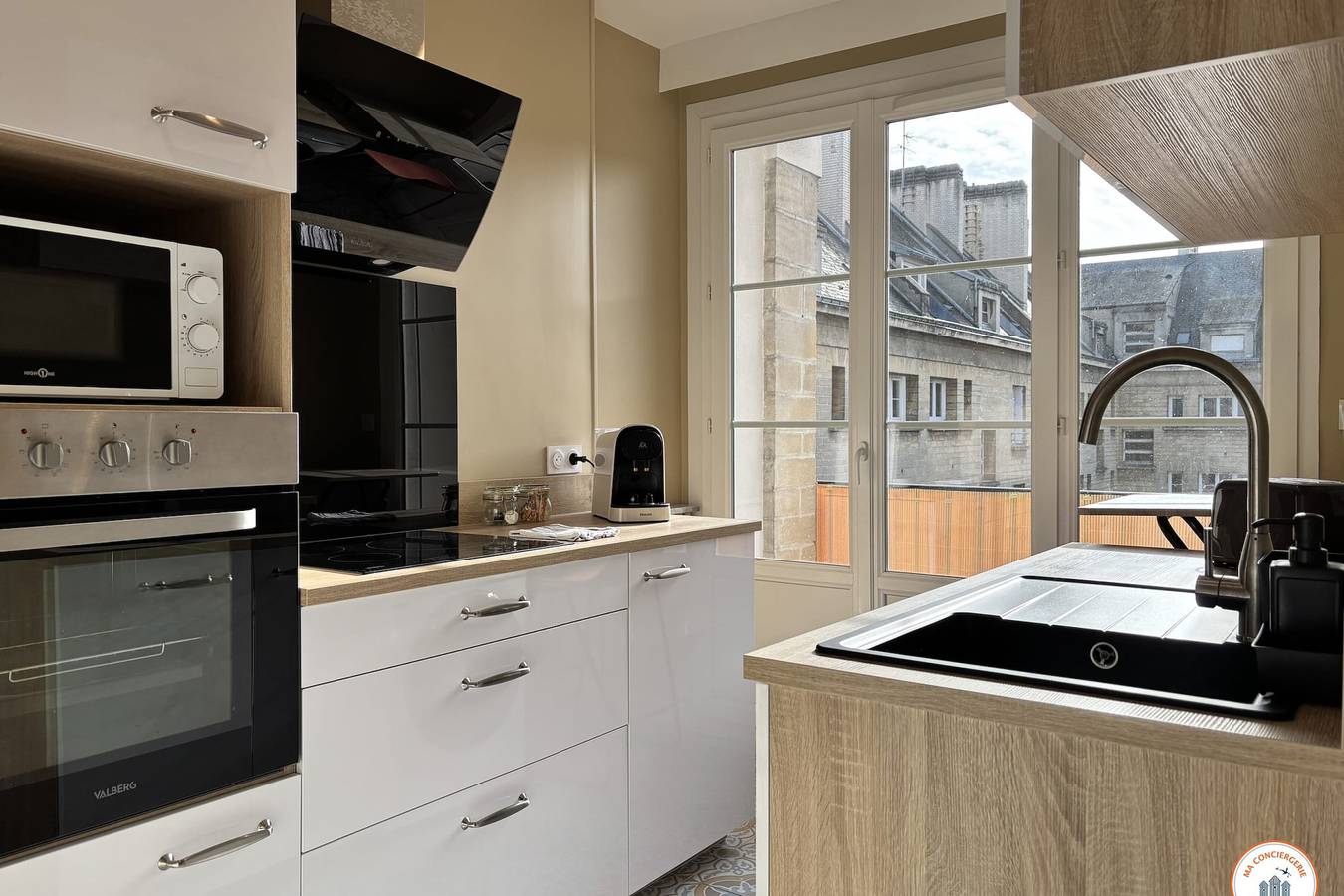 Appartement entier, 📀 Le Cassiopée - Vue Port - Hyper Centre in Caen, Région de Caen