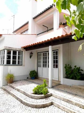 Gîte pour 9 personnes, avec terrasse dans Torres Novas