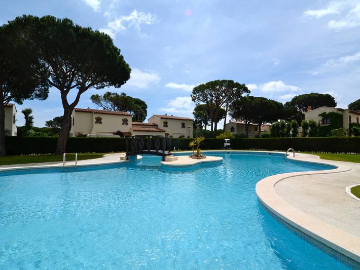 Casa de vacaciones para 6 personas, con piscina y jardín en Playa de Pals