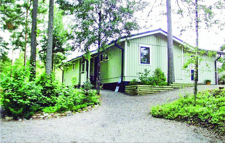 Ferienhaus für 6 Personen mit Terrasse in Dalslands Kanal