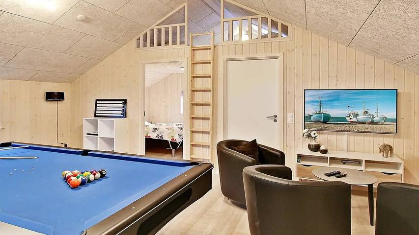 Ferienhaus für 13 Personen, mit Whirlpool und Terrasse sowie Pool und Sauna in Olpenitz - 4