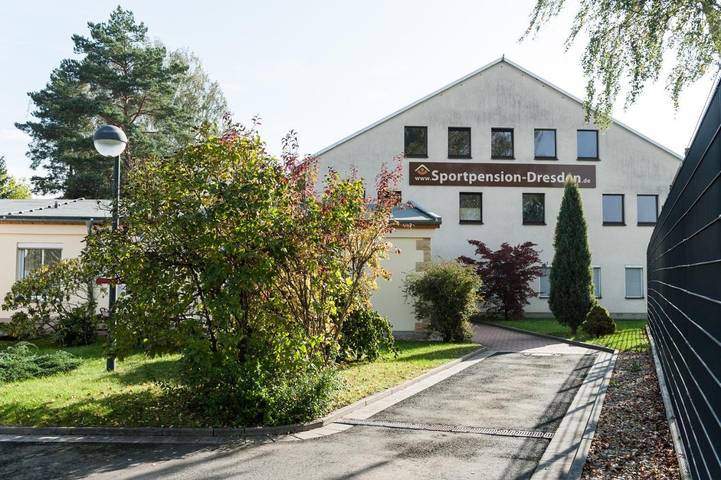 Maison d’hôte pour 2 personnes, avec jardin ainsi que terrasse et vue, animaux acceptés à Dresde