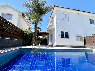 Villa pour 4 personnes, avec jardin et terrasse à Chypre