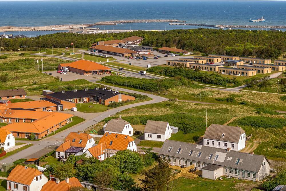 Renovated holiday home with free consumption, close to the North Sea and the. in Hanstholm, Thy Nationalpark