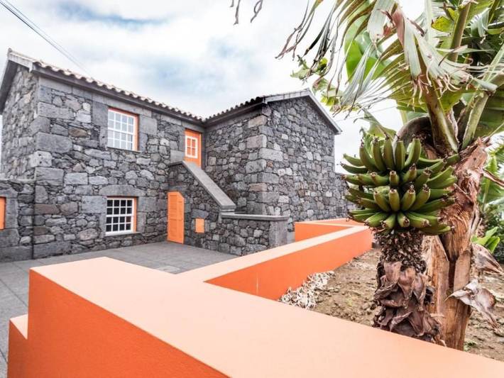 Casa de férias para 3 pessoas, com jardim na Ilha do Pico