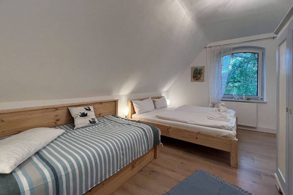 Familienhaus Sonne - mit Gartengrundstück in Mukran, Sassnitz