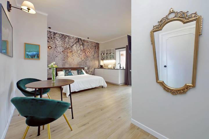 Vacation rental for 2 people, with terrace and pool, with pets in Rome