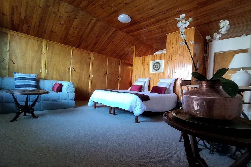 Your Nomadic Room: India in Marthod, Albertville region