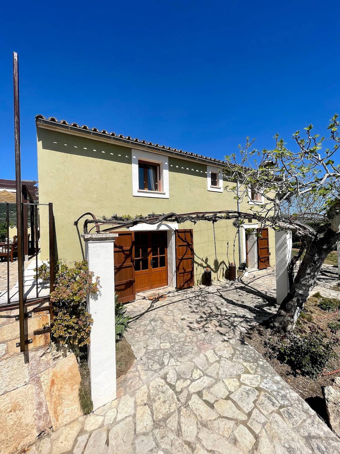 Vivenda de Férias Can Corro com vista para a montanha, Wi-Fi, ar condicionado, piscina, jardim e terraço in Alcúdia, Majorca (Norte)