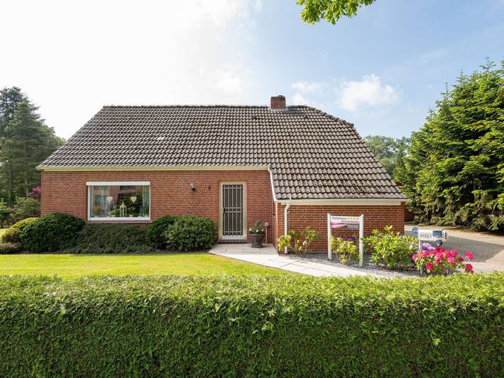 Ferienhaus für 5 Personen, mit Terrasse und Garten in Leer und Umgebung