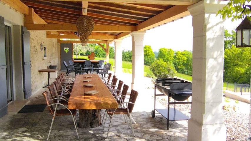 Gîte pour 12 personnes, avec jardin ainsi que terrasse et piscine dans Périgord Vert - 3