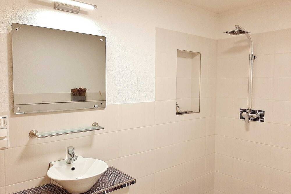 Ganze Wohnung, **Ferienwohnungen am Knappensee** - Spatzennest in Koblenz (Lohsa), Lohsa