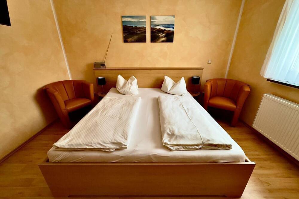 Ganze Wohnung, Ferienzimmer direkt am Ellbogensee in Priepert, Mecklenburg-Strelitz