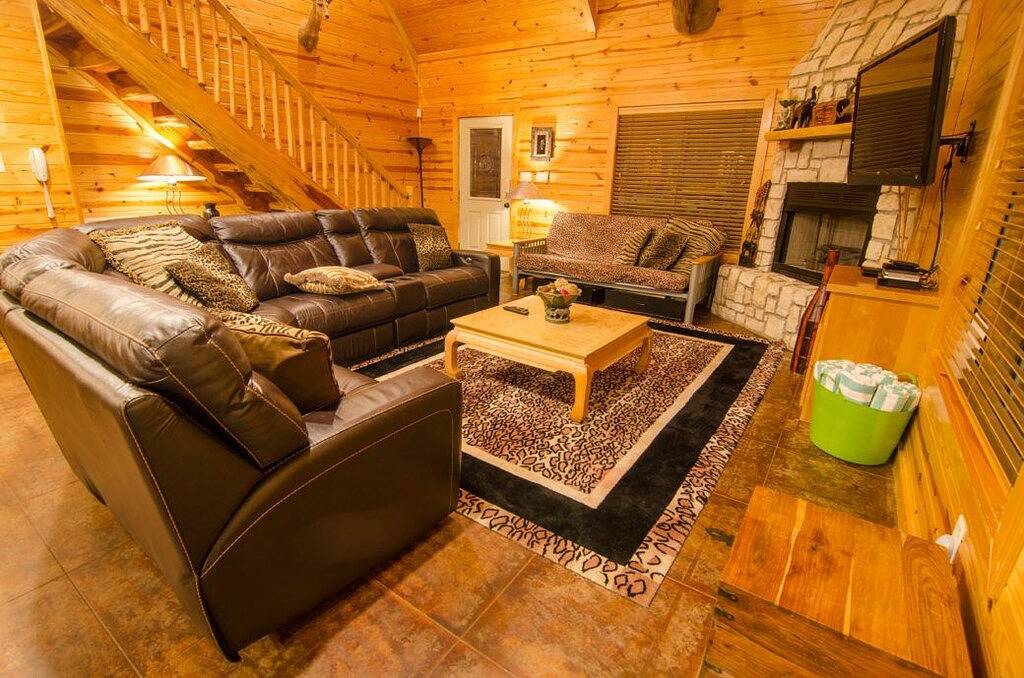 Log Cabin for 8 Guests in Broken Bow, Broken Bow Lake