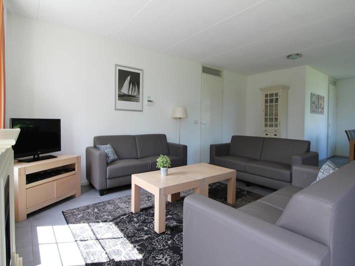 Ferienhaus für 10 Personen, mit Terrasse und Whirlpool sowie Garten und Sauna in Makkum - 2