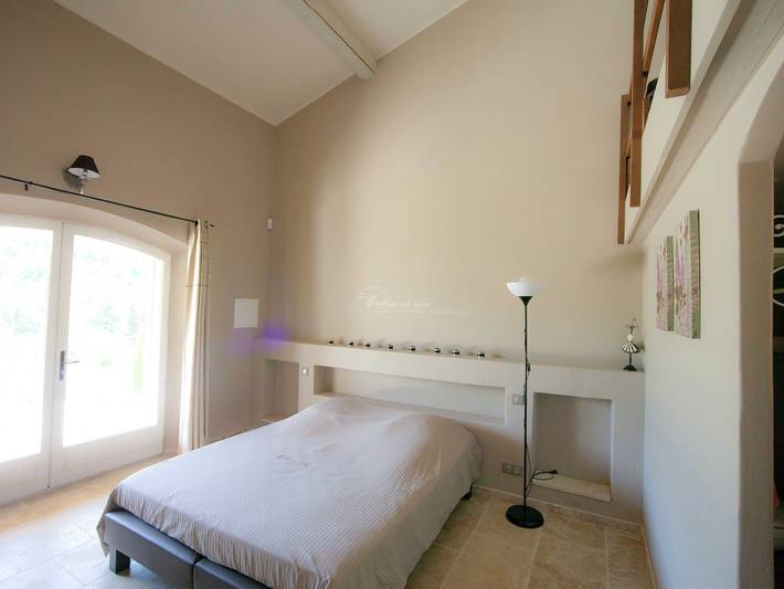 Villa en Provence avec Piscine Infinie in Apt, Parc naturel régional du Luberon