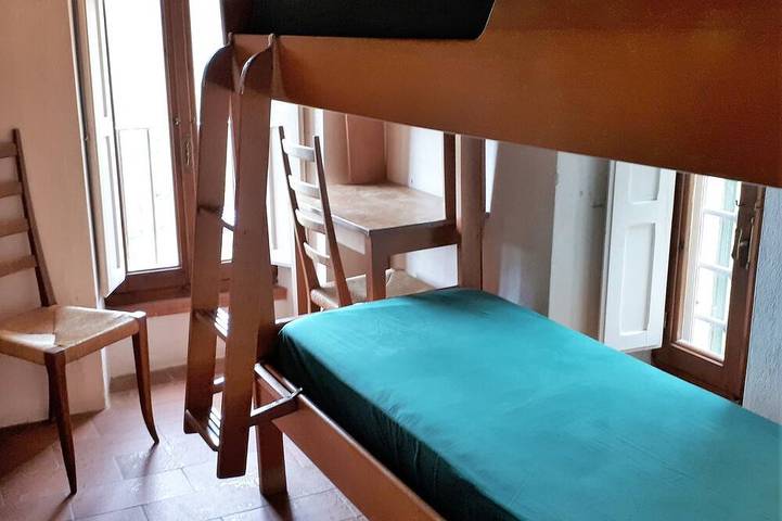 Ferienhaus für 8 Personen, mit Whirlpool und Terrasse sowie Garten, mit Haustier in La Spezia - 4