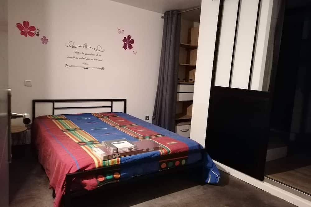 Entire apartment, Limoux Centre Ville in Limoux, Limoux region