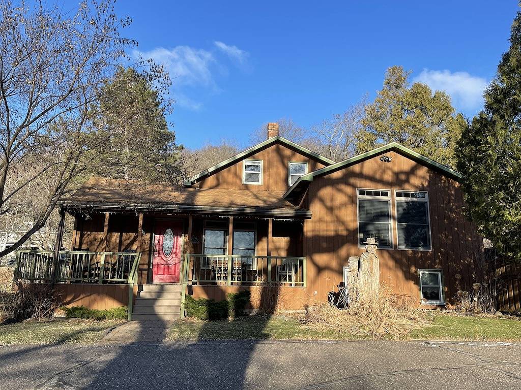 St. Croix River Home in the Heart of Taylors Falls in Taylors Falls, Chisago County