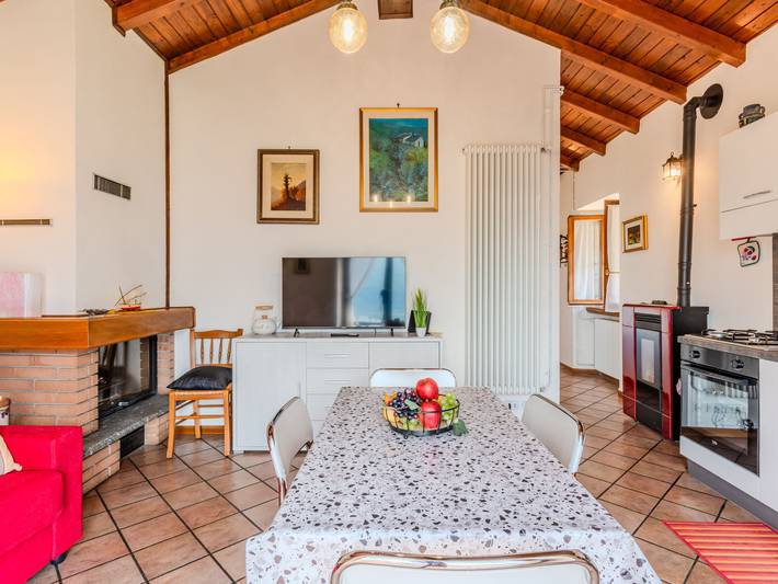 Gîte pour 4 personnes, avec balcon ainsi que vue sur le lac et vue à Vercana - 3