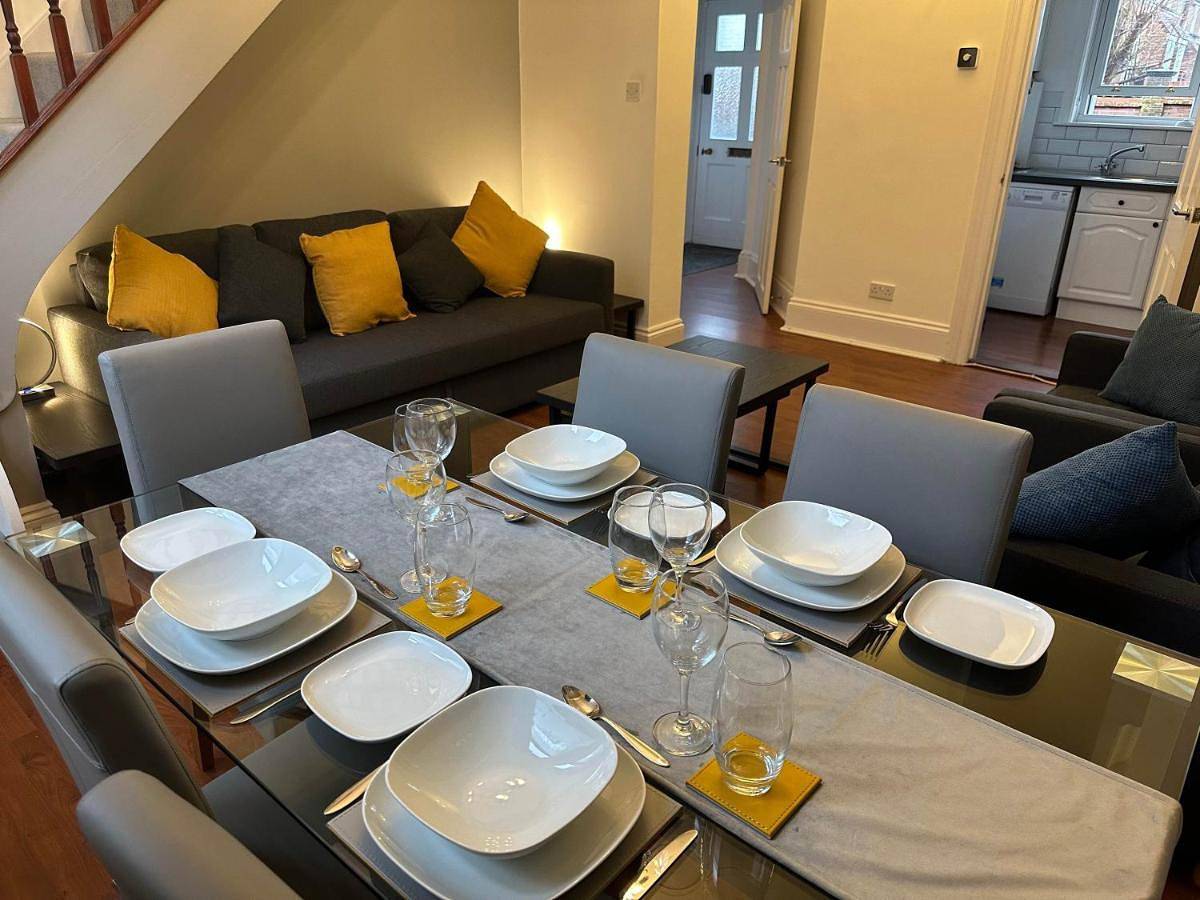 Two-Bedroom House in Winchester, South Downs