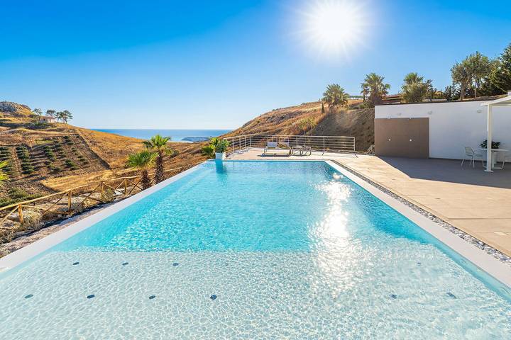 Ferienhaus für 8 Personen, mit Terrasse und Garten