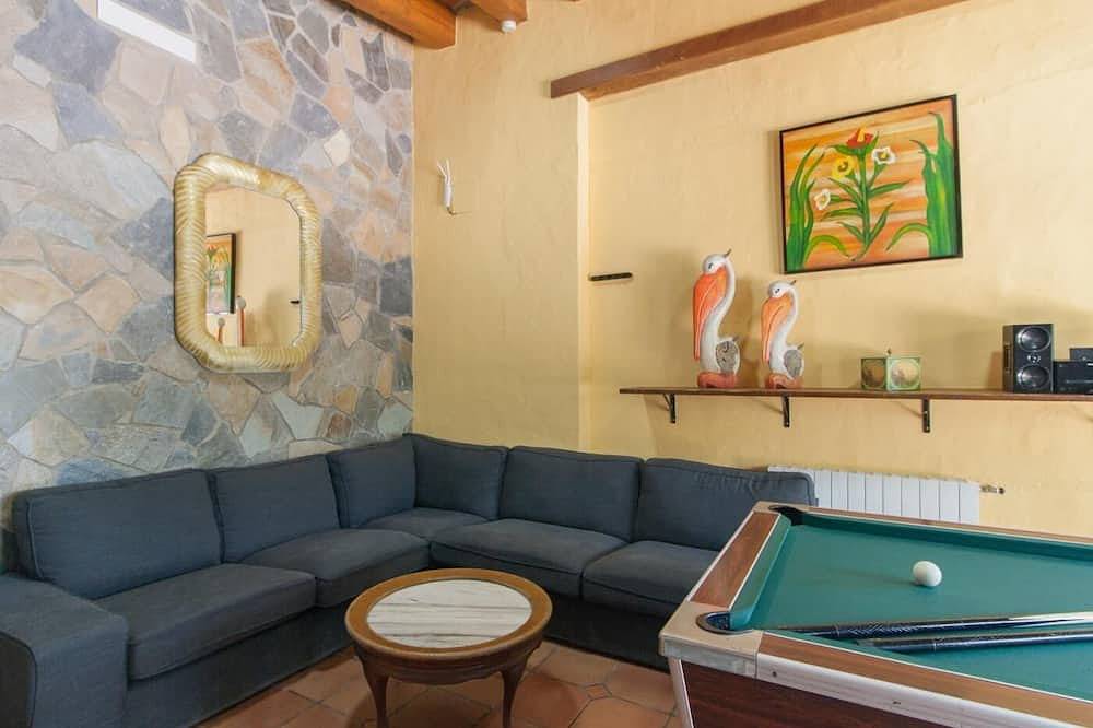 Casa Rural para 20pers, a 45min de Barcelona, Bbq, Futbolín, Wifi in Riudarenas, Provincia de Gerona