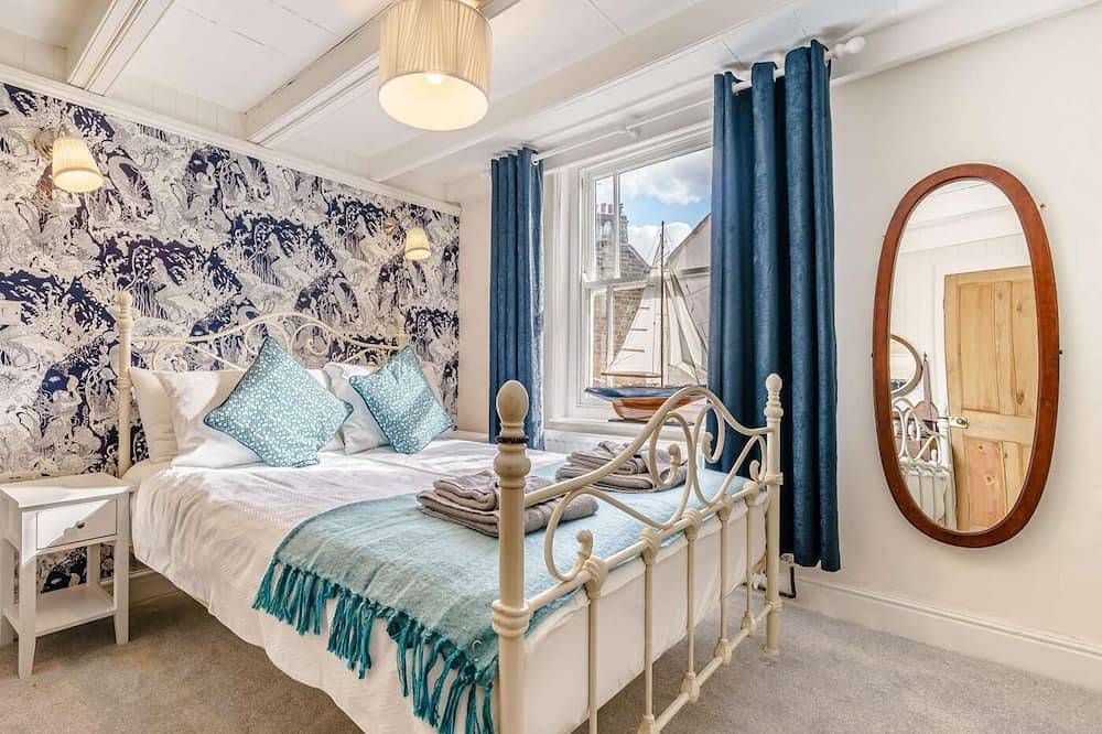 3 Bed in Whitby in Robin Hood's Bay, North York Moors National Park